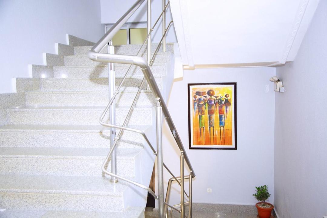 Cypa Hotel Abidjan Ngoại thất bức ảnh