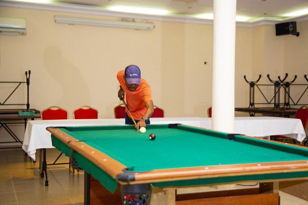 Cypa Hotel Abidjan Ngoại thất bức ảnh