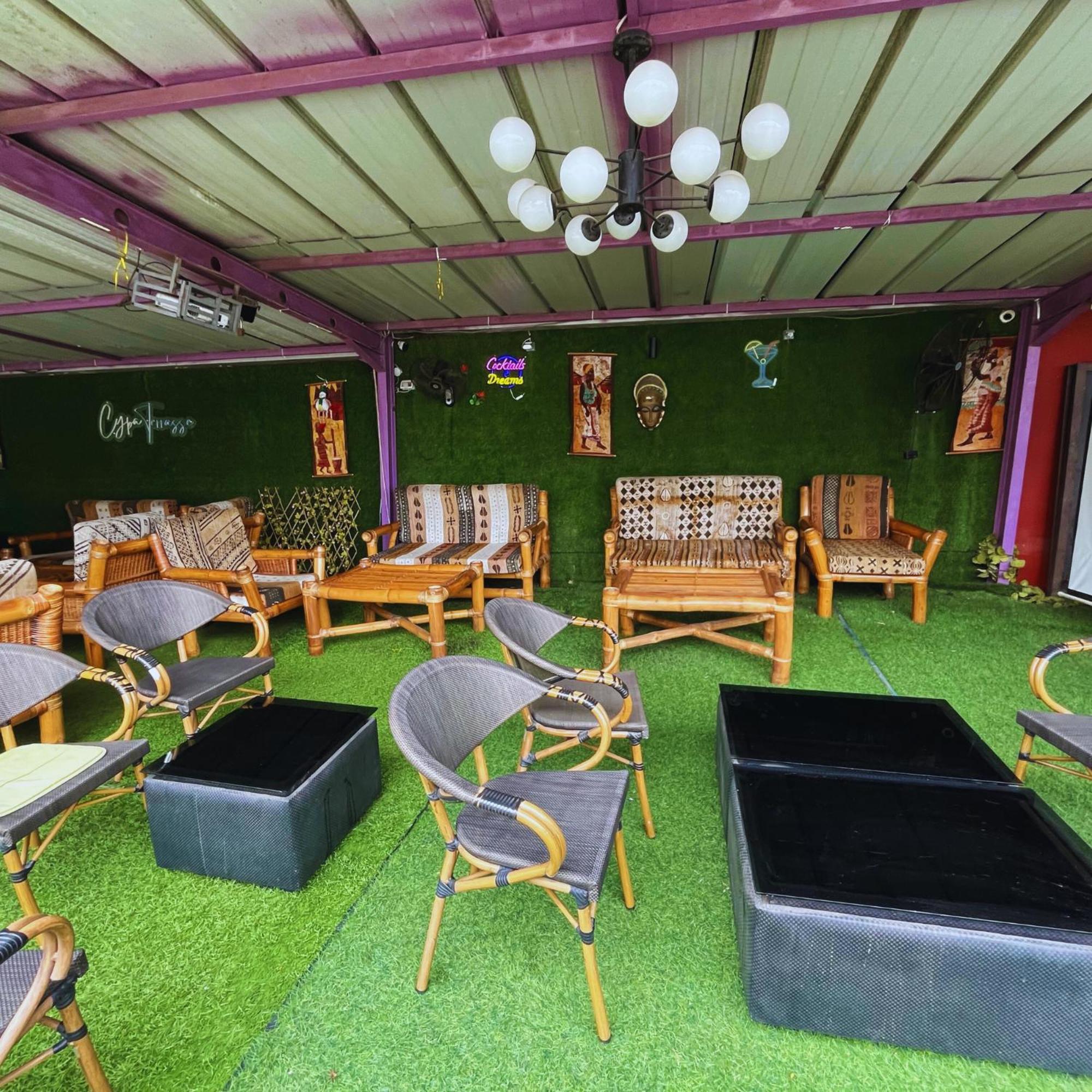 Cypa Hotel Abidjan Ngoại thất bức ảnh
